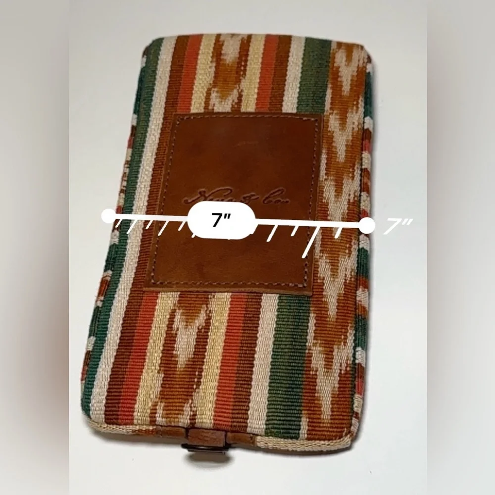 Beautiful Nena & Co pouch